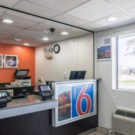 Motel 6 Chicago Southwest - Aurora Ngoại thất bức ảnh
