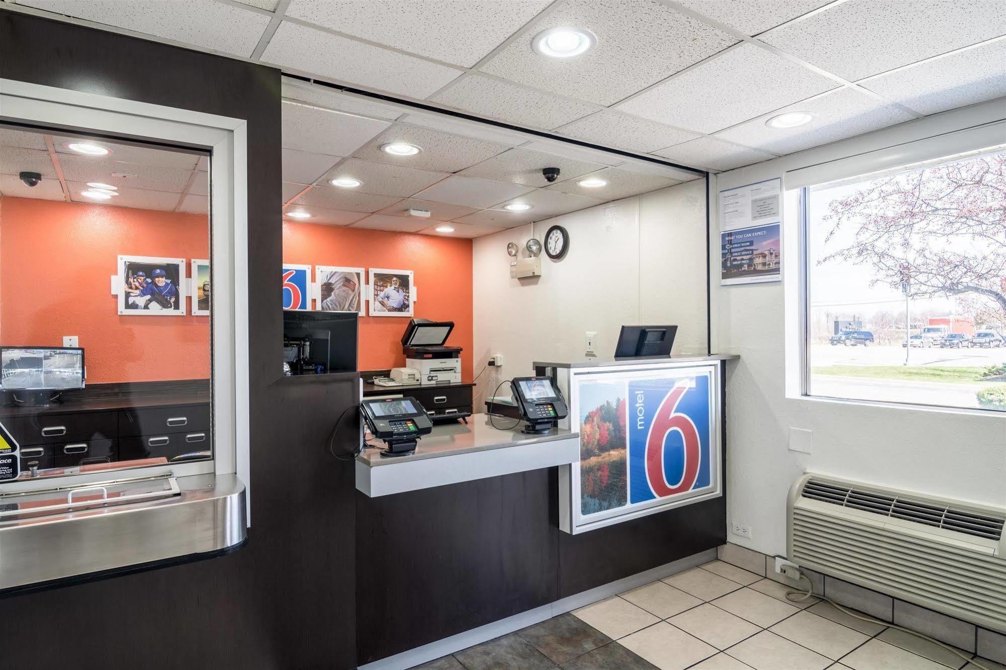 Motel 6 Chicago Southwest - Aurora Ngoại thất bức ảnh