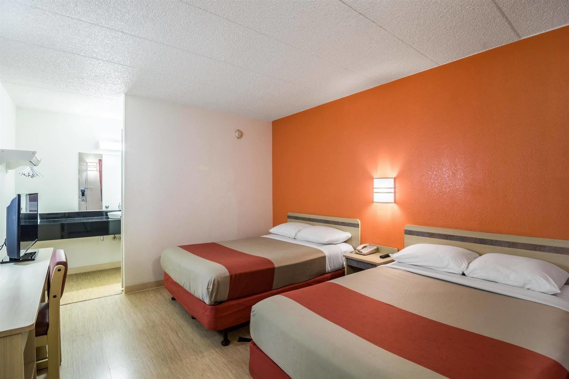 Motel 6 Chicago Southwest - Aurora Ngoại thất bức ảnh