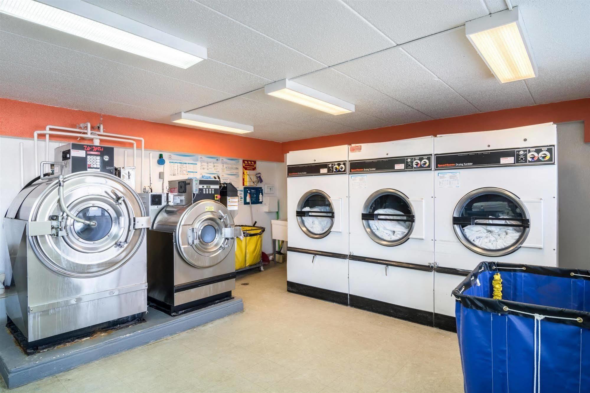 Motel 6 Chicago Southwest - Aurora Ngoại thất bức ảnh
