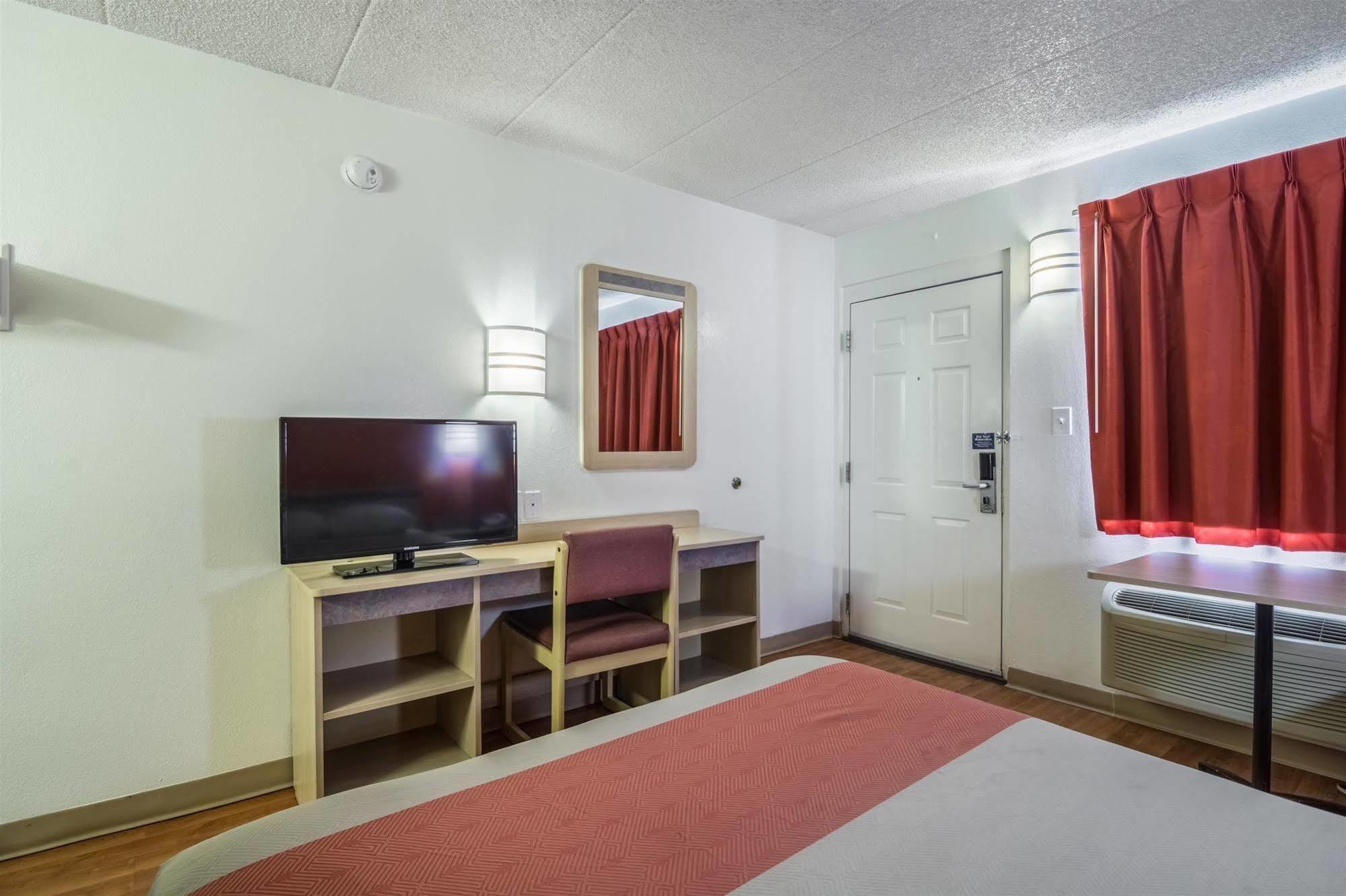 Motel 6 Chicago Southwest - Aurora Ngoại thất bức ảnh