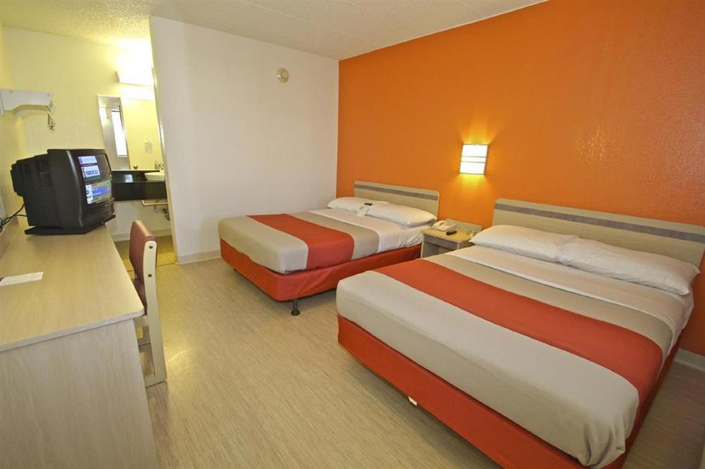 Motel 6 Chicago Southwest - Aurora Phòng bức ảnh